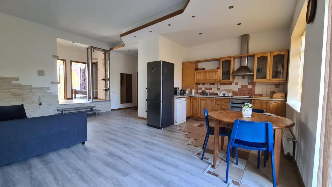 Spacious Condo 5 Min To Jurmala Beach Экстерьер фото